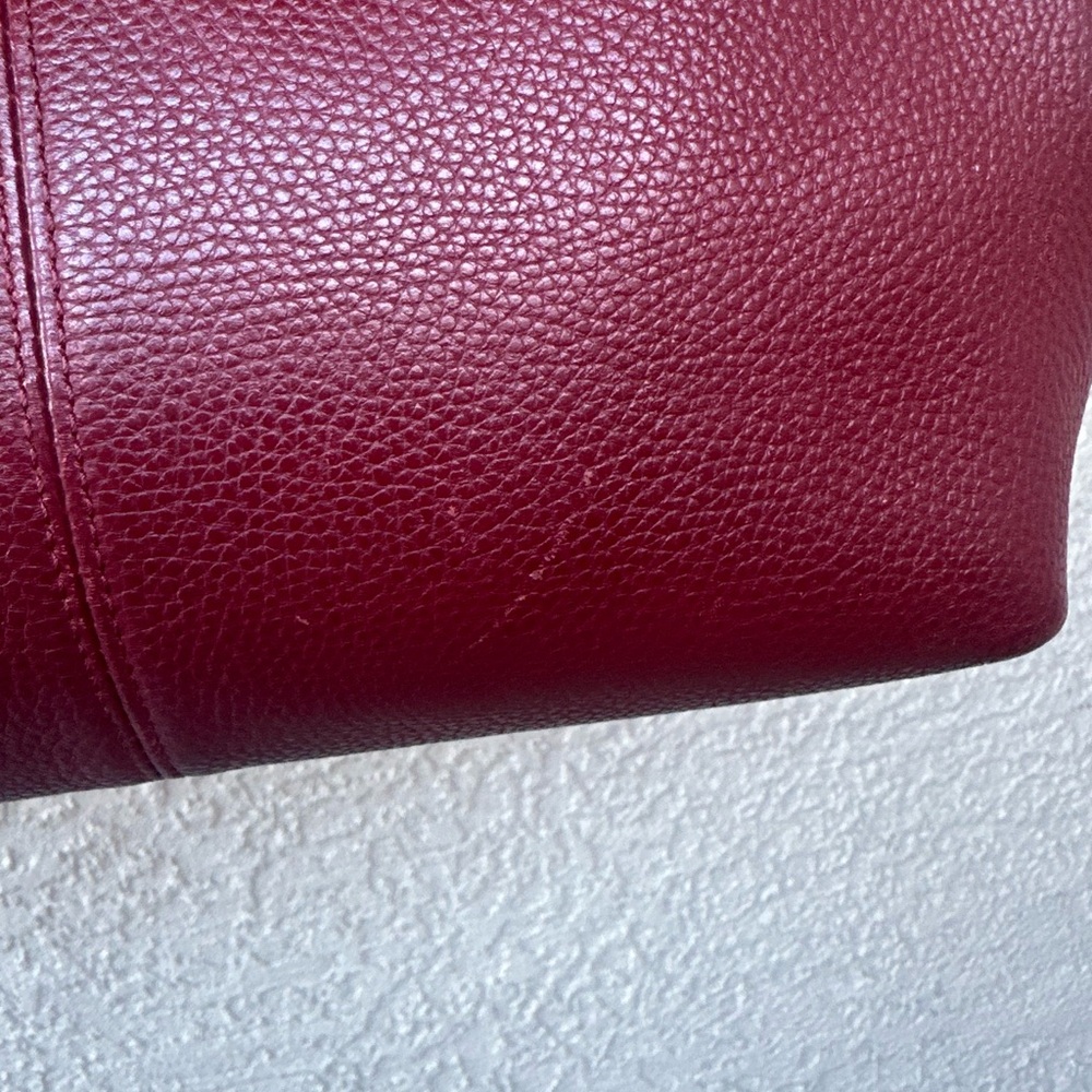 𝓒𝓞𝓐𝓒𝓗 Embossed Horse & Carriage shoulder bag - Picture 16 of 16